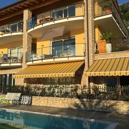 Sole Brenzone sul Garda